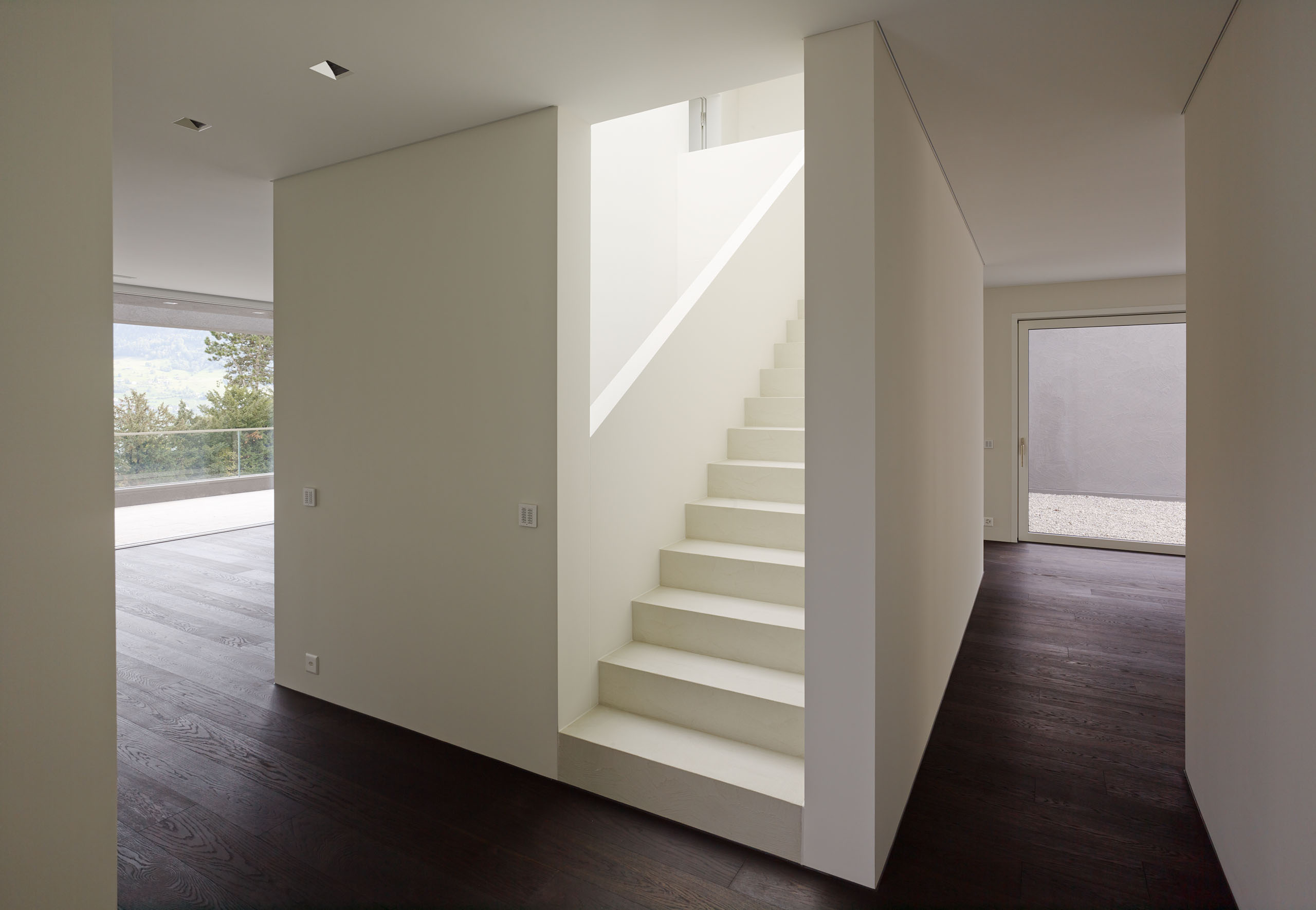 E12408 036047p j2560